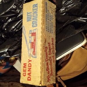 Cab1 Vintage To em Dandy Nut cracker